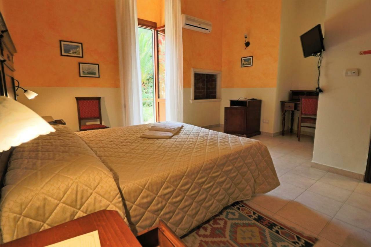 Dimora Relais Excelsa Hotel Gallipoli Ngoại thất bức ảnh